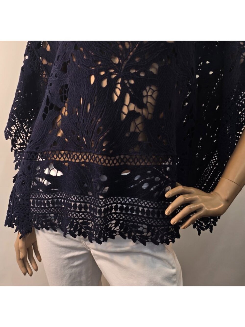 Chico's Crochet Lace Poncho Navy Blue Size S/M - Picture 4 of 8